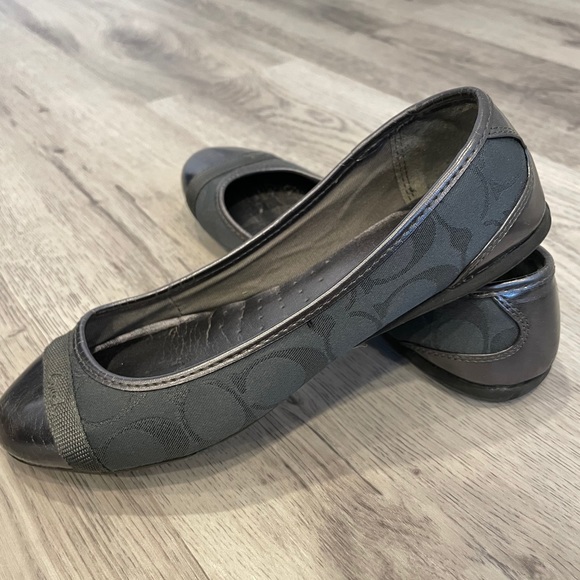 Authentic COACH Ballet Flats - Excellent Condition - Picture 2 of 7
